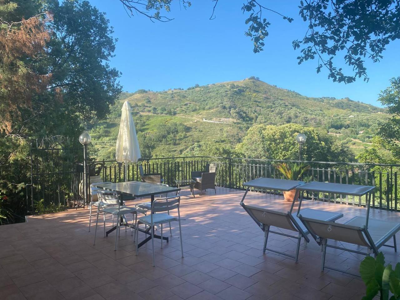Agriturismo Etna-Mare Piedimonte Etneo Exterior foto